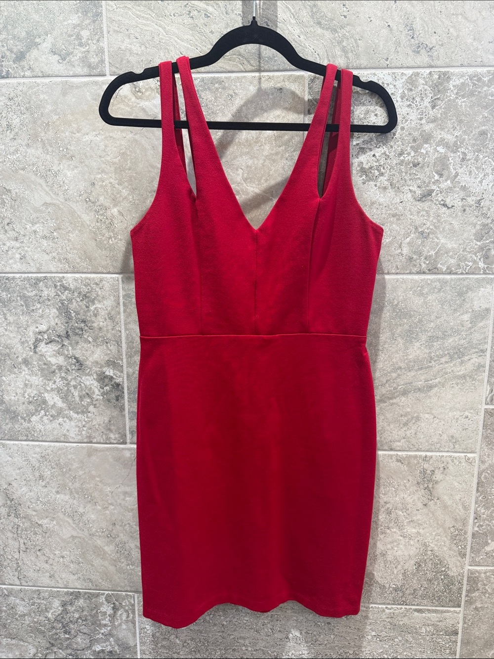 Amanda’s Uprichard Red V-Neck Double-Strap Mini Dress size M